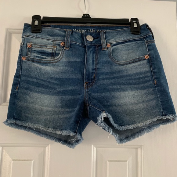American Eagle Outfitters Pants - AE shorts size 2